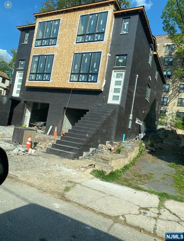 CLIFFSIDE PARK Properties