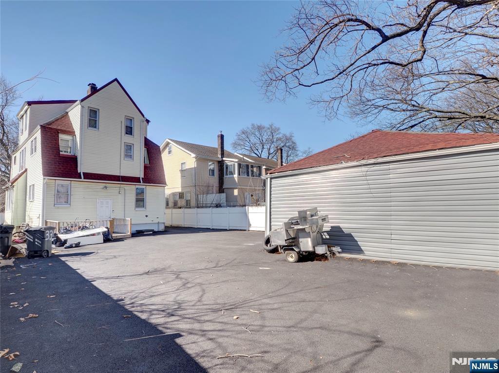 Homes for sale in Newark, NJ | 33 Vailsburg, Newark, NJ 07106 | MLS# 25016212