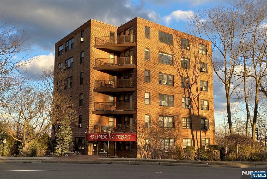 $310,000 Condo