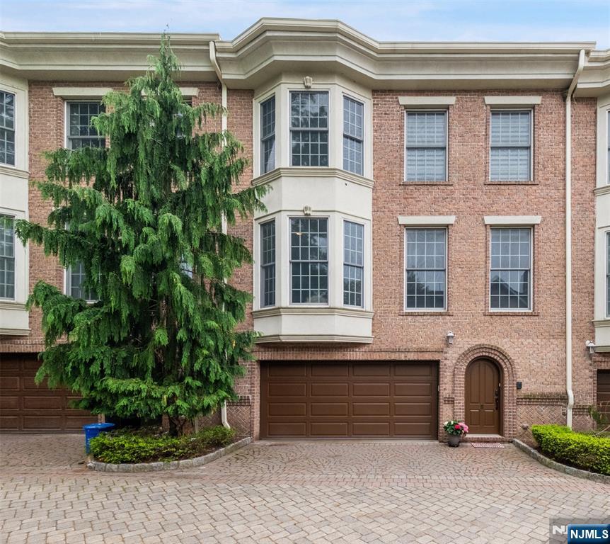 $1,199,000 Townhouse