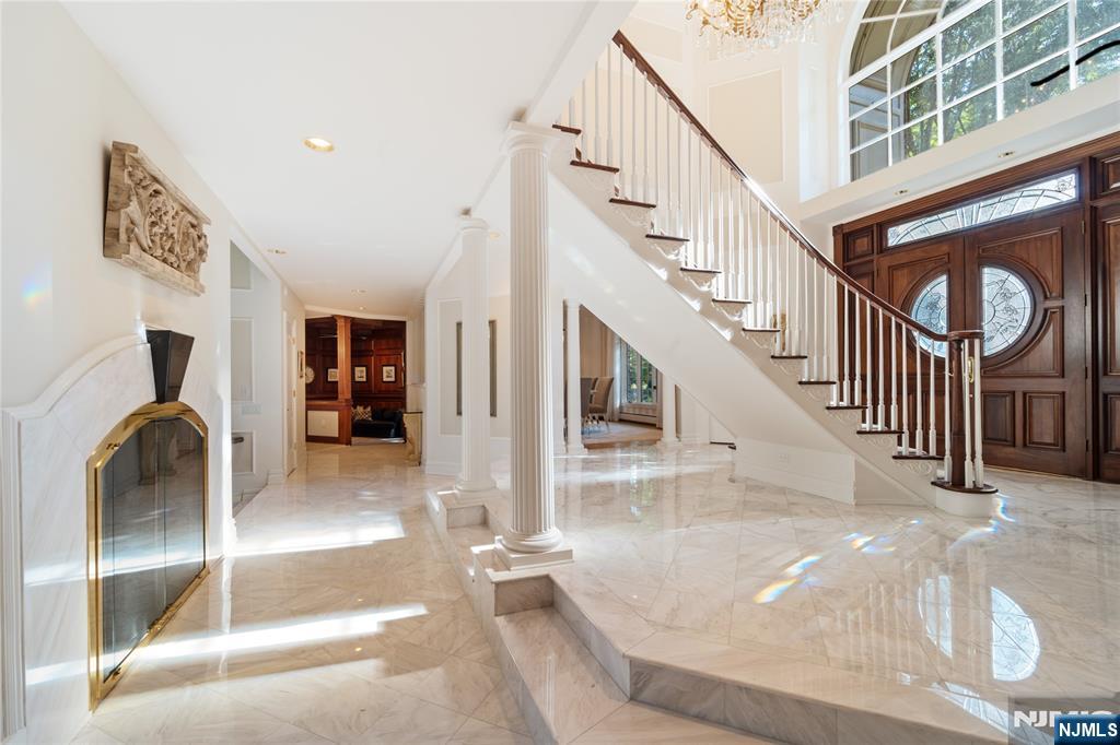 Homes for sale in Old Tappan, NJ | 14 Stewart Ct, Old Tappan, NJ 07675 | MLS# 25016417