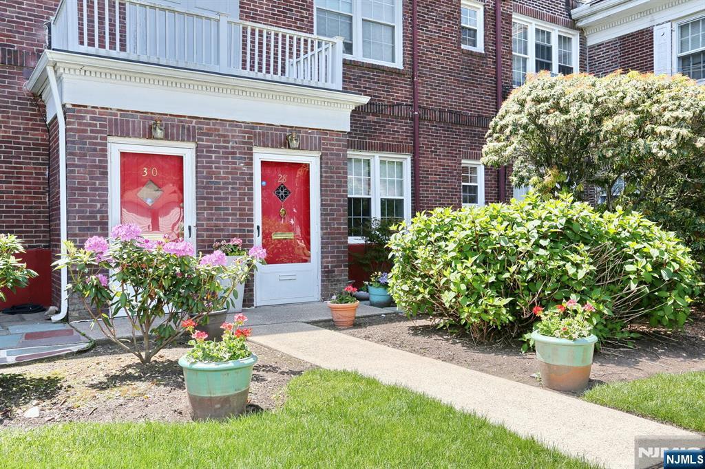 $519,999 Condo