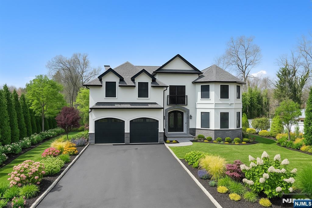 $1,799,000 Colonial