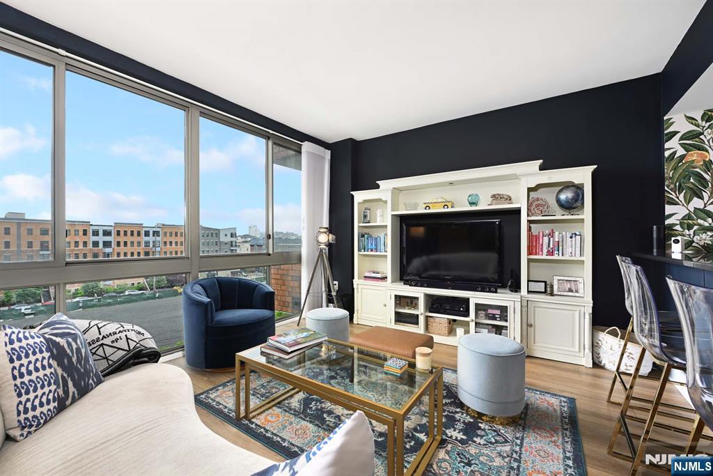 $749,000 Condo