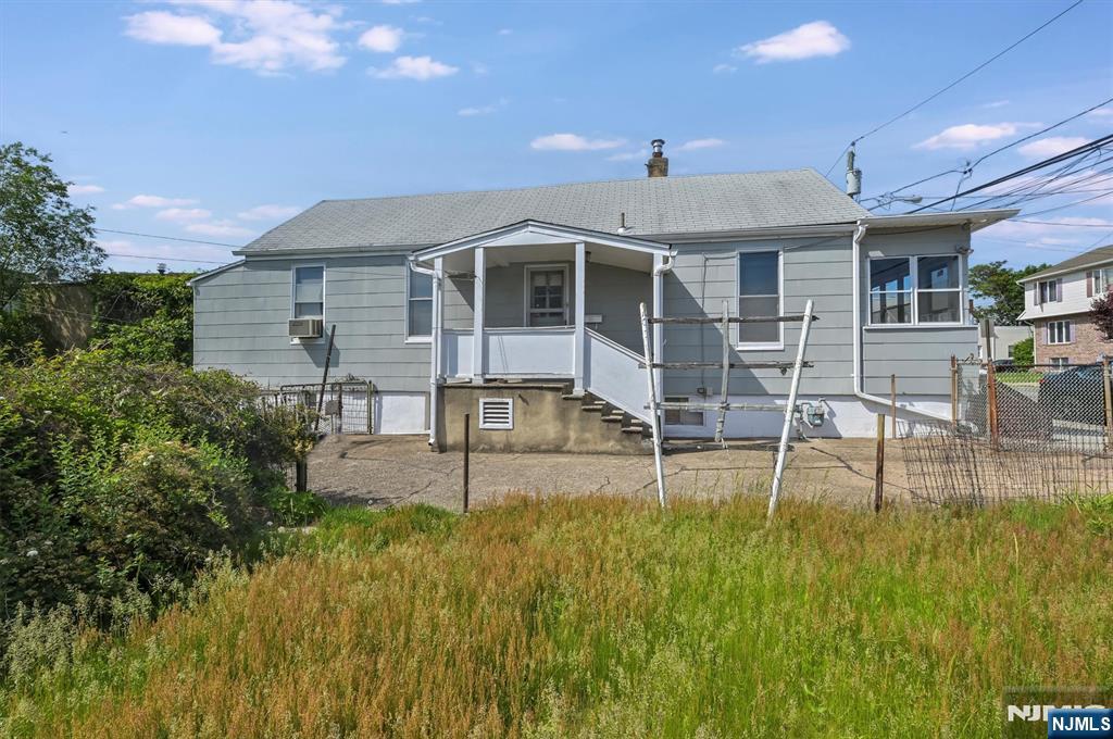 Homes for sale in Garfield, NJ | 173 Lincoln Pl, Garfield, NJ 07026 | MLS# 25016588