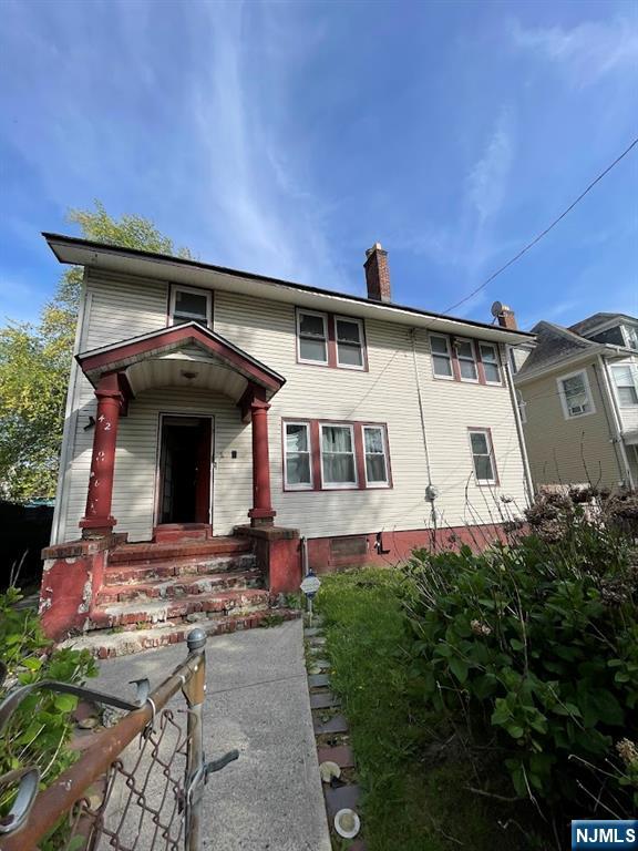 $350,000 Colonial