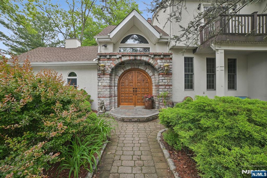 FAIR LAWN Properties