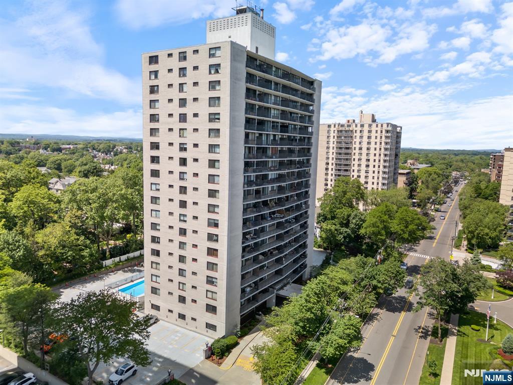 HACKENSACK Properties