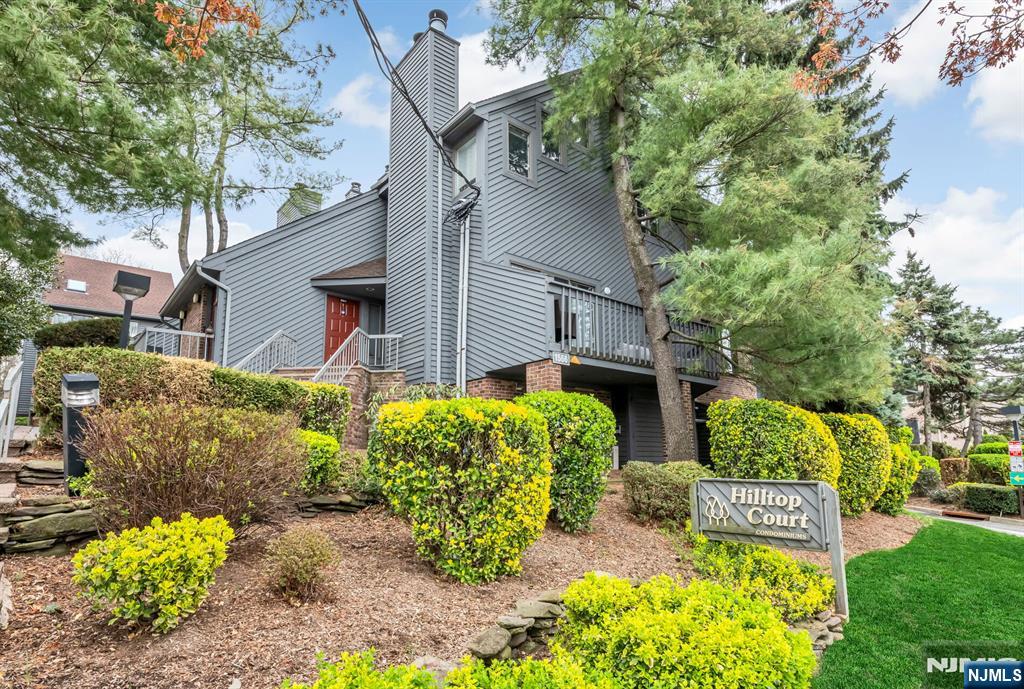 $639,000 Townhouse