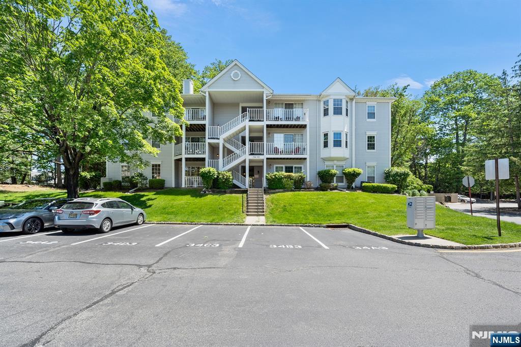 MAHWAH Properties