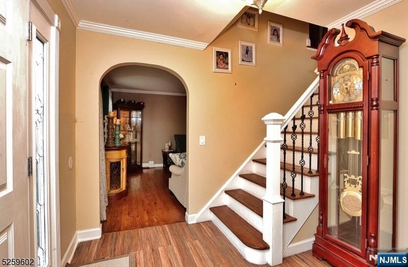 Homes for sale in Fairfield, NJ | 8 Winfield Ct, Fairfield, NJ 07004 | MLS# 25017250