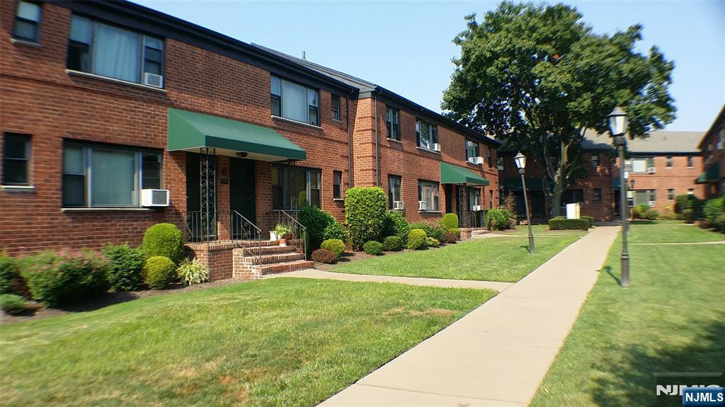 $469,000 Condo