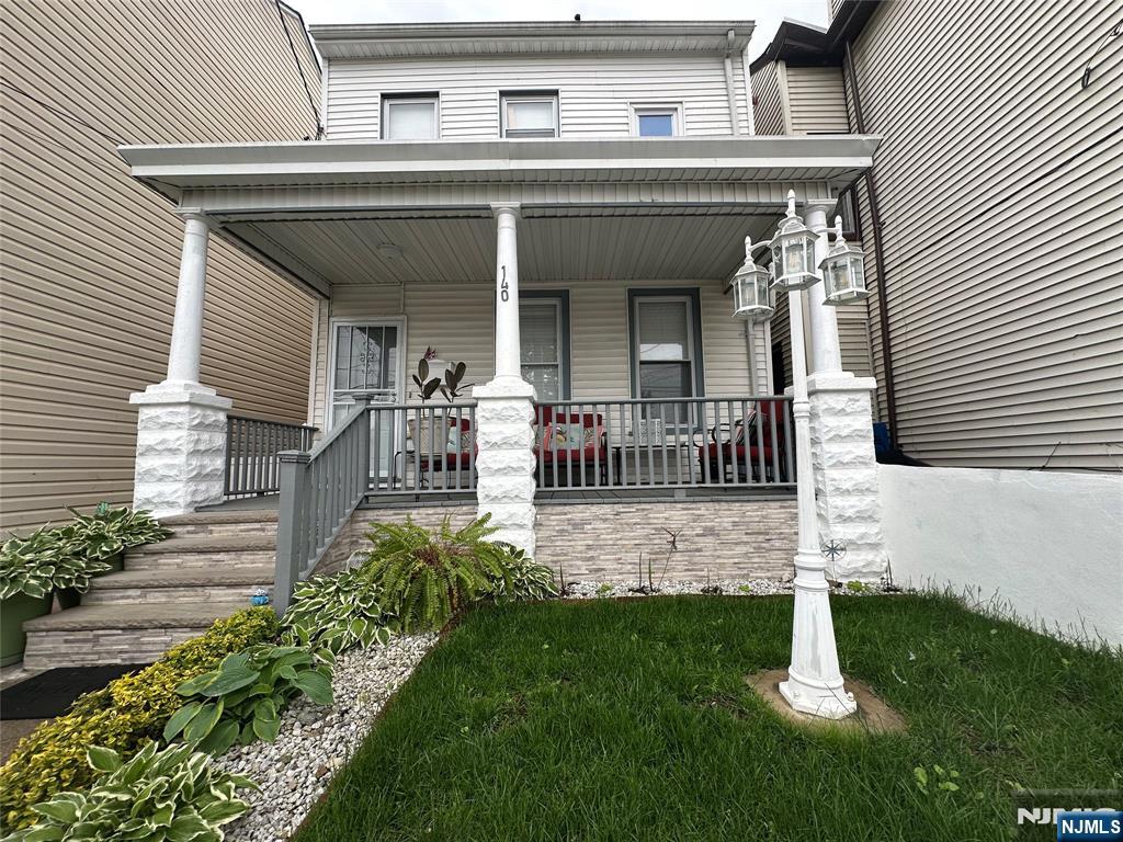 $475,000 Colonial