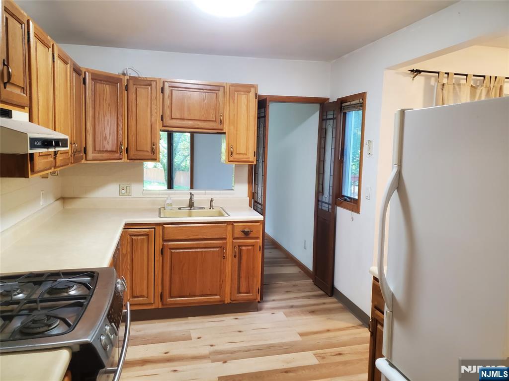 Homes for sale in Cresskill, NJ | 149 Heatherhill Rd, Cresskill, NJ 07626 | MLS# 25017553