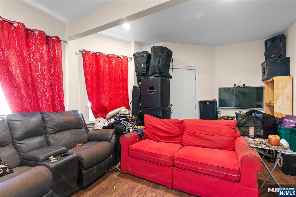 Homes for sale in Irvington, NJ | 36 Arverne Ter, Irvington, NJ 07111 | MLS# 25017773