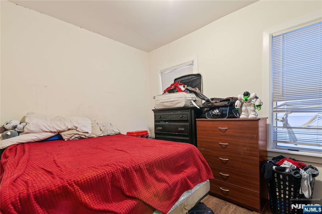 Homes for sale in Irvington, NJ | 36 Arverne Ter, Irvington, NJ 07111 | MLS# 25017773