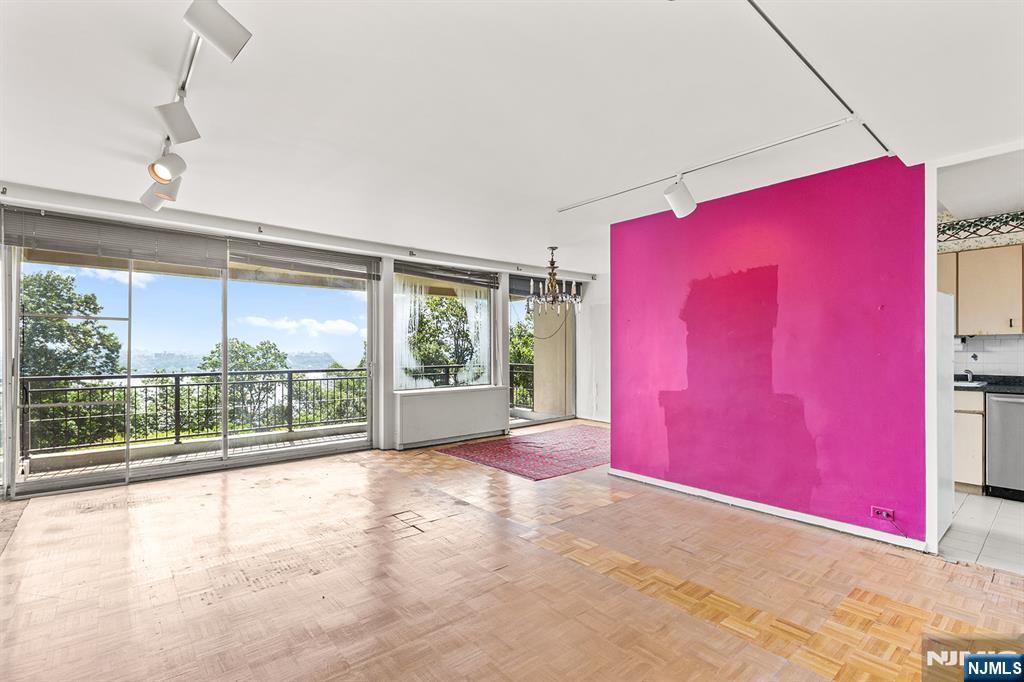 Homes for sale in Fort Lee, NJ | 1 Horizon #G2, Fort Lee, NJ 07024 | MLS# 25017826