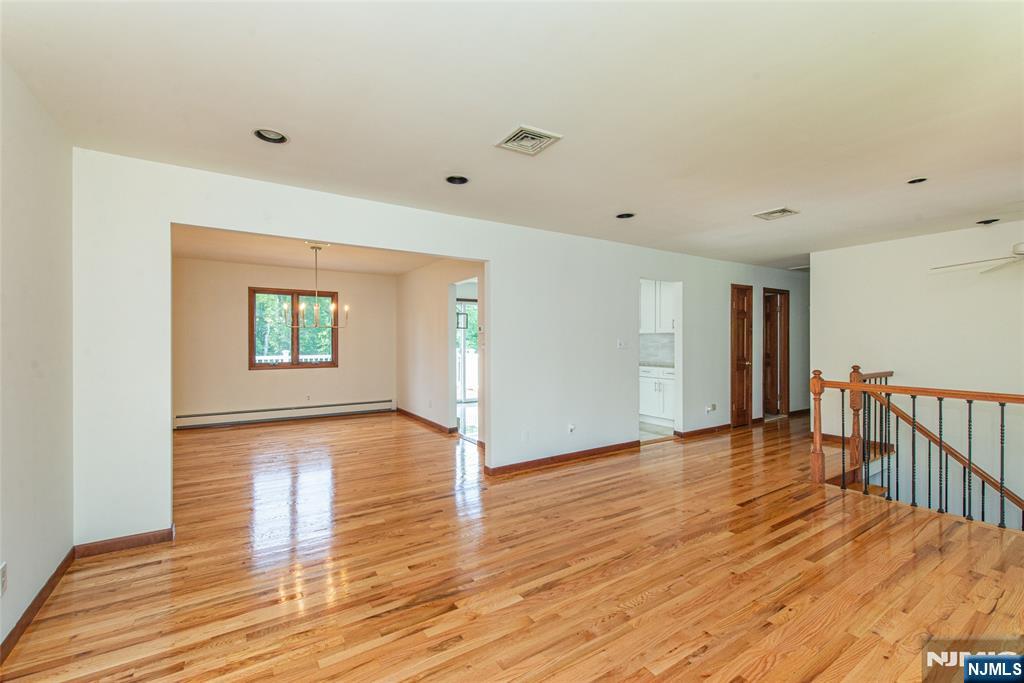 Homes for sale in Montville Township, NJ | 36 Bellows Ln, Montville Township, NJ 07082 | MLS# 25018017