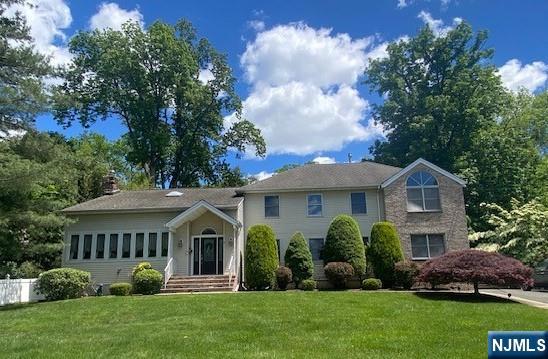 $899,999 Colonial