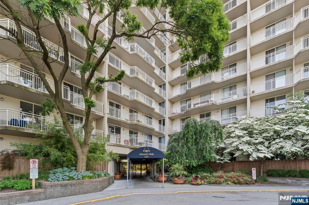 $585,000 Condo