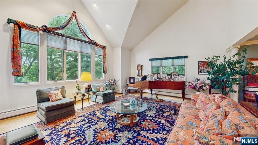 Homes for sale in Wayne, NJ | 67 Westview Rd, Wayne, NJ 07470 | MLS# 25018086