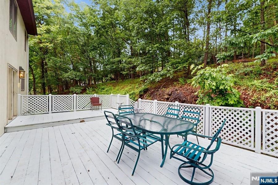 Homes for sale in Wayne, NJ | 67 Westview Rd, Wayne, NJ 07470 | MLS# 25018086