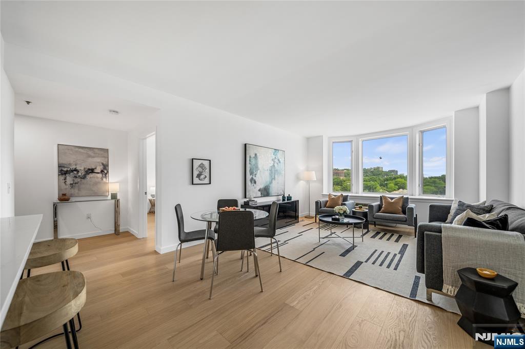 $625,000 Condo
