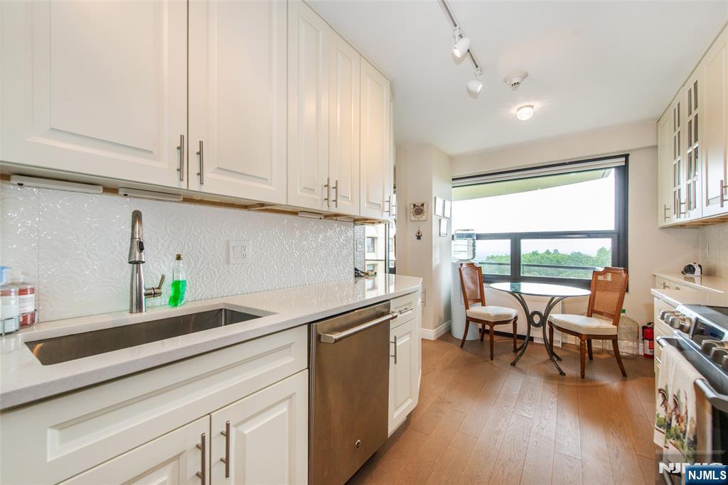 Homes for sale in Verona, NJ | 2 Claridge Dr #9NE, Verona, NJ 07044 | MLS# 25018158