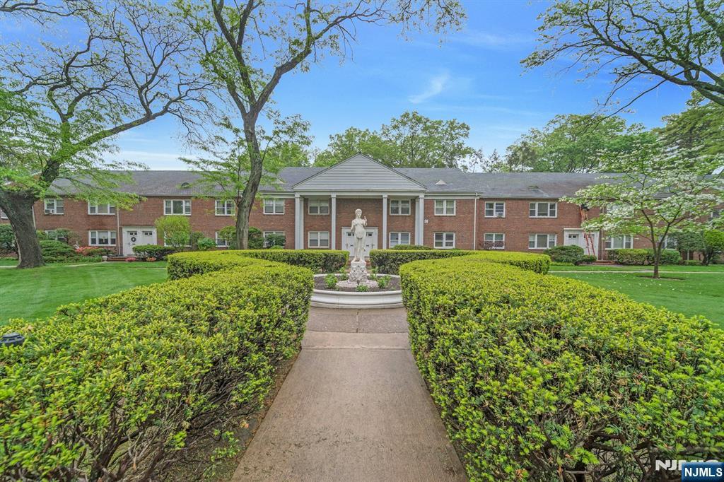 ENGLEWOOD Properties