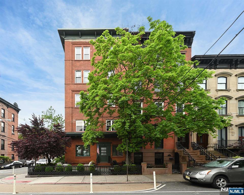 $2,300,000 Condo