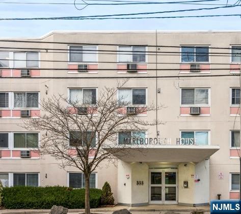 PALISADES PARK Properties