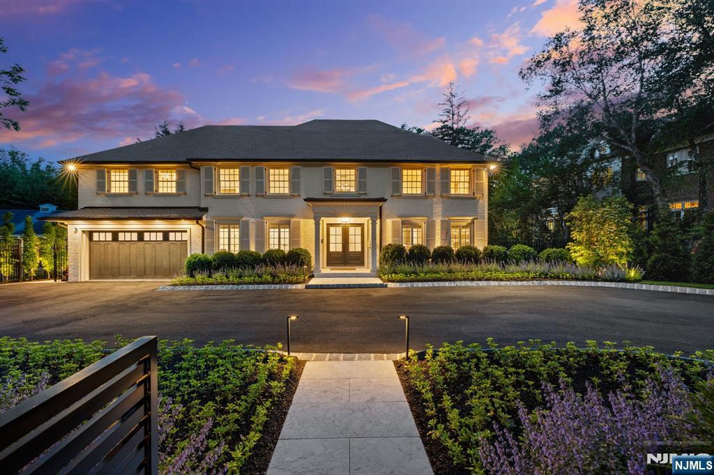 ENGLEWOOD Properties
