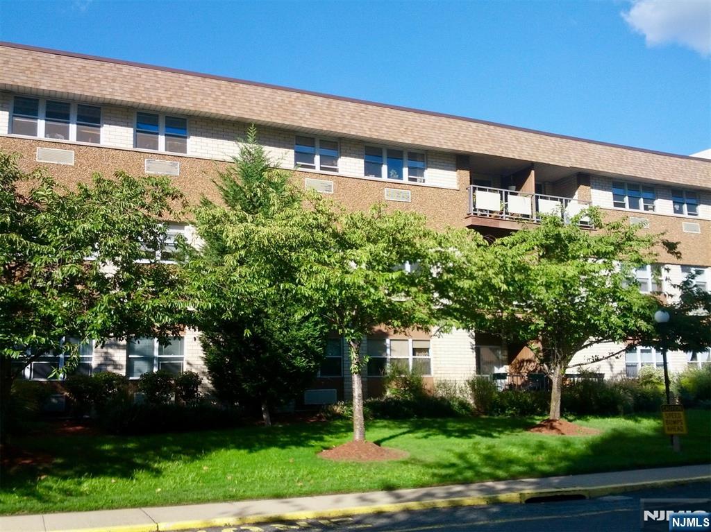 $485,000 Condo
