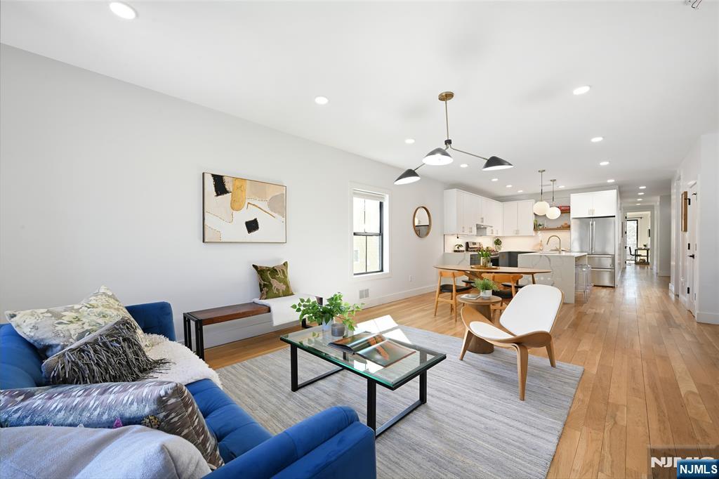 $750,000 Condo