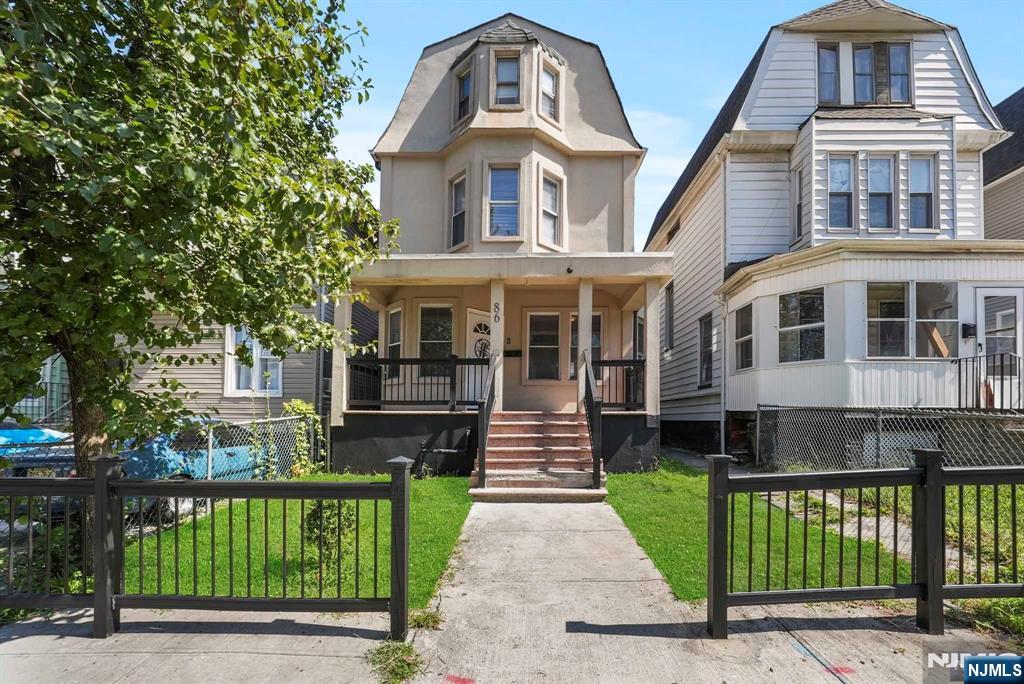 $394,900 Colonial