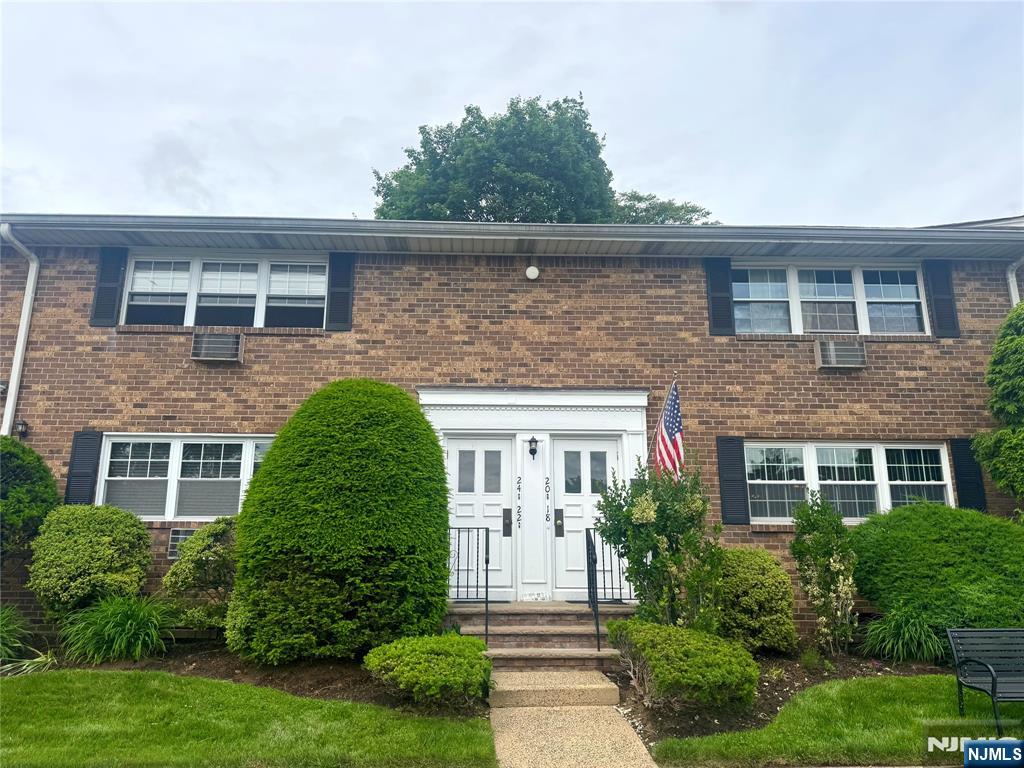 Homes for sale in Teaneck, NJ | 20 Maple St #20, Teaneck, NJ 07666 | MLS# 25018535