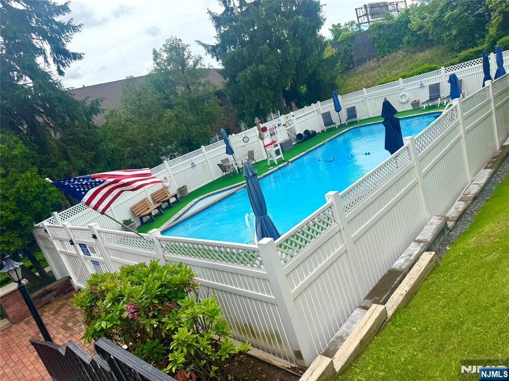 Homes for sale in Teaneck, NJ | 20 Maple St #20, Teaneck, NJ 07666 | MLS# 25018535