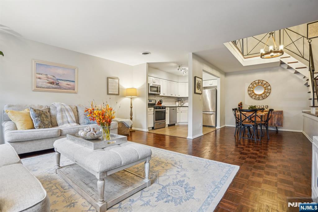 $619,000 Condo