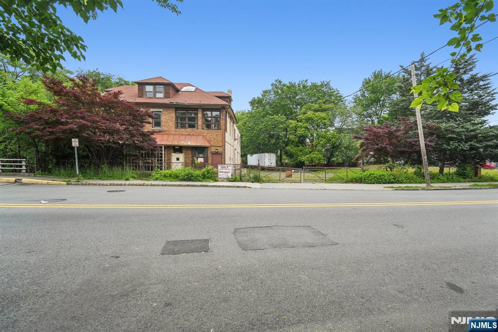 Homes for sale in Englewood, NJ | 201 Englewood Ave, Englewood, NJ 07631 | MLS# 25018635