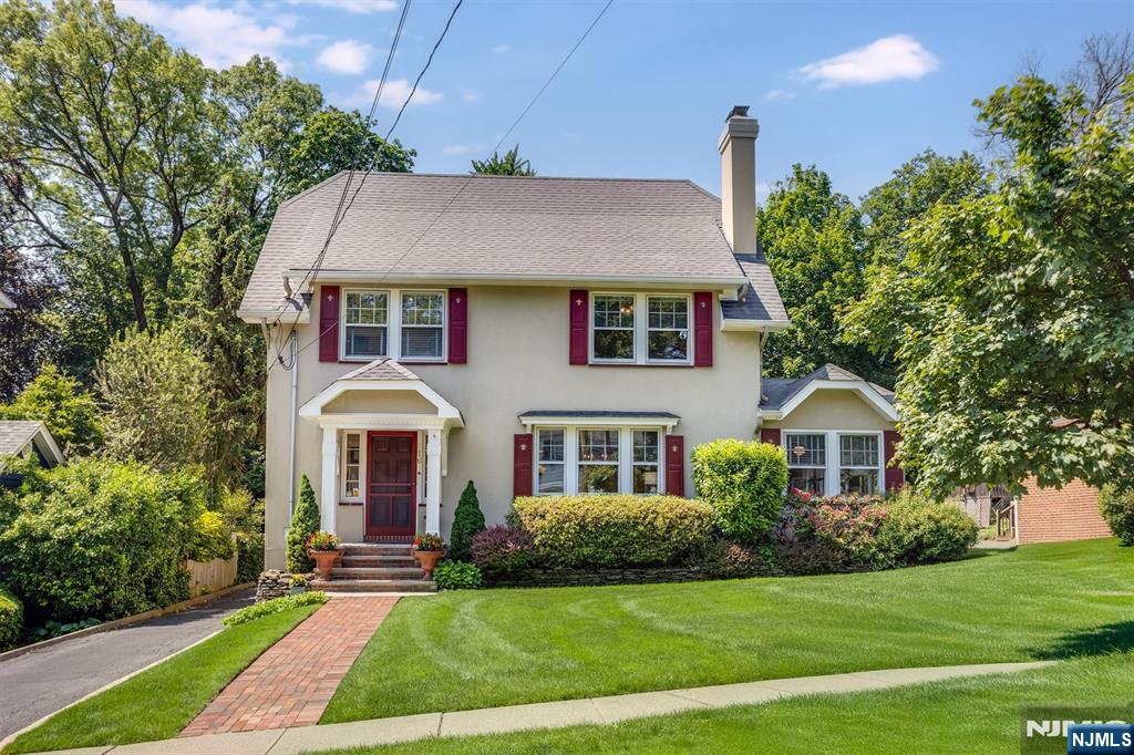 $1,450,000 Colonial