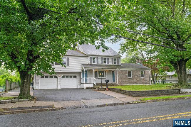 $1,100,000 Colonial