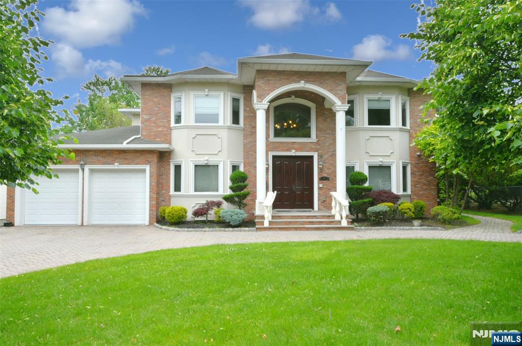 PARAMUS Properties