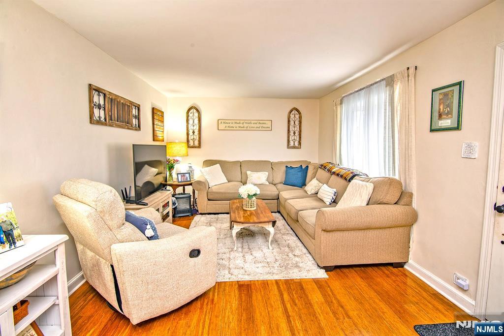 Mls number 25018821 4 bed 3 bath residential property for 659 000