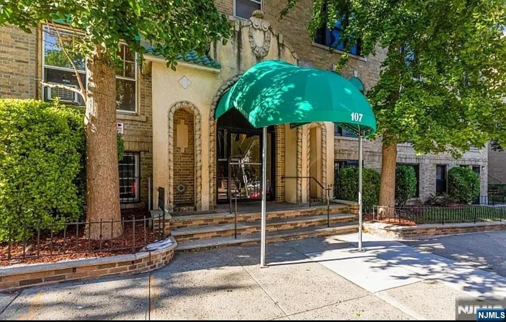 $349,000 Condo