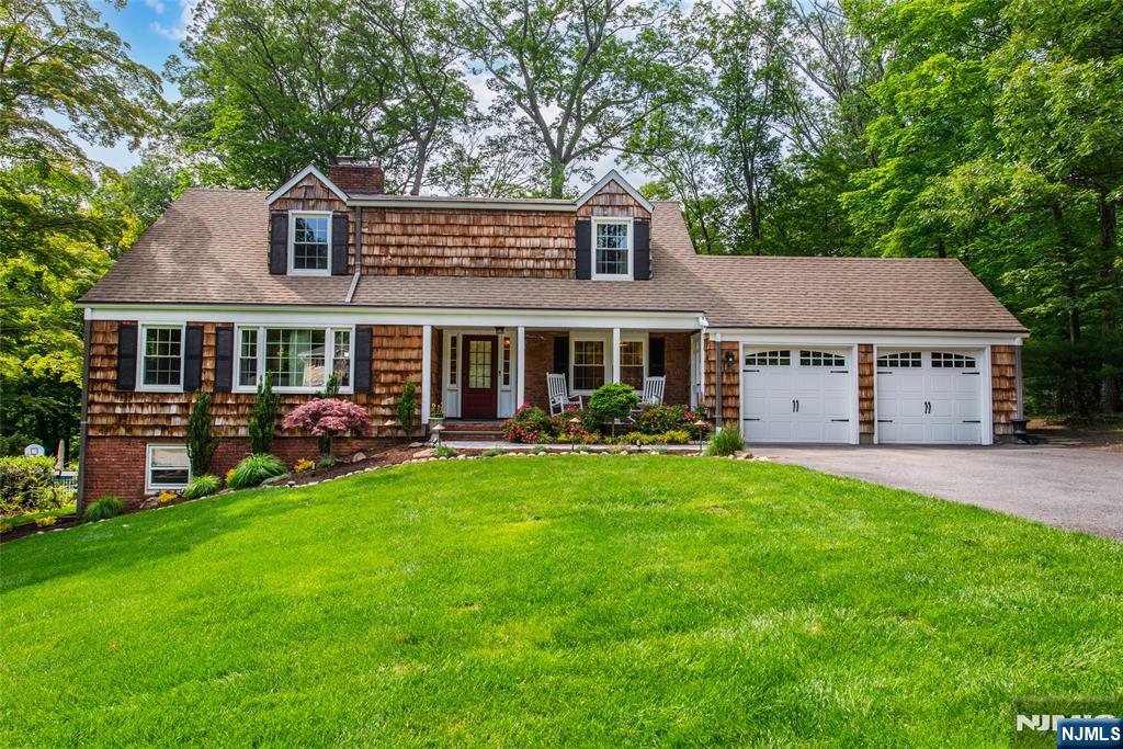 $900,000 Cape Cod