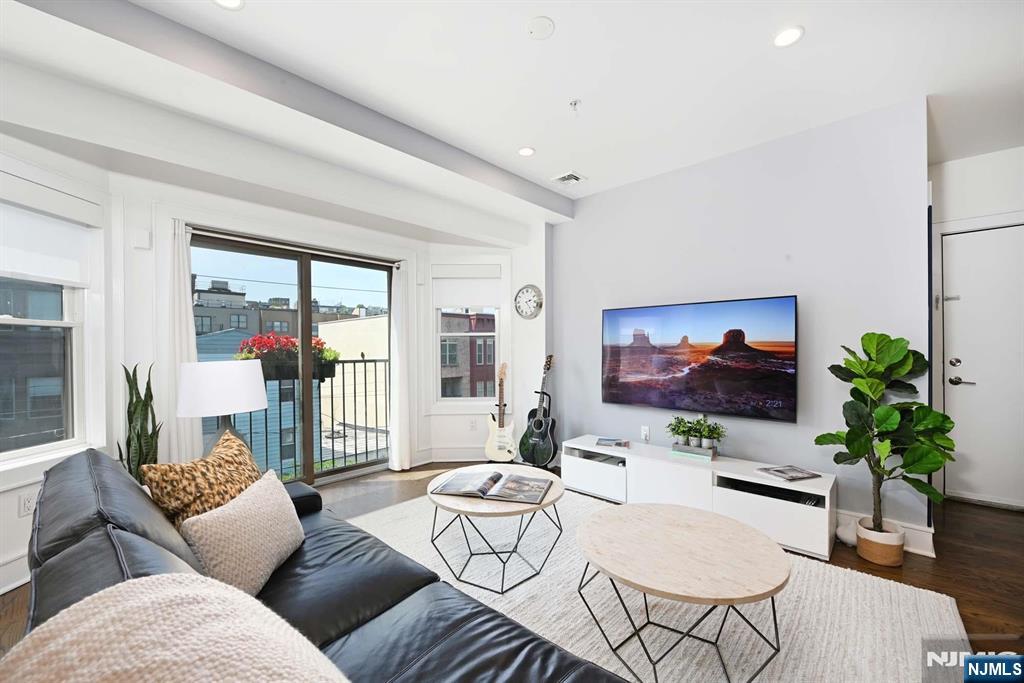 $1,100,000 Condo