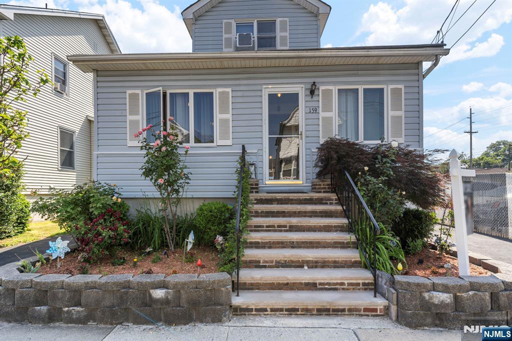 $549,000 Colonial