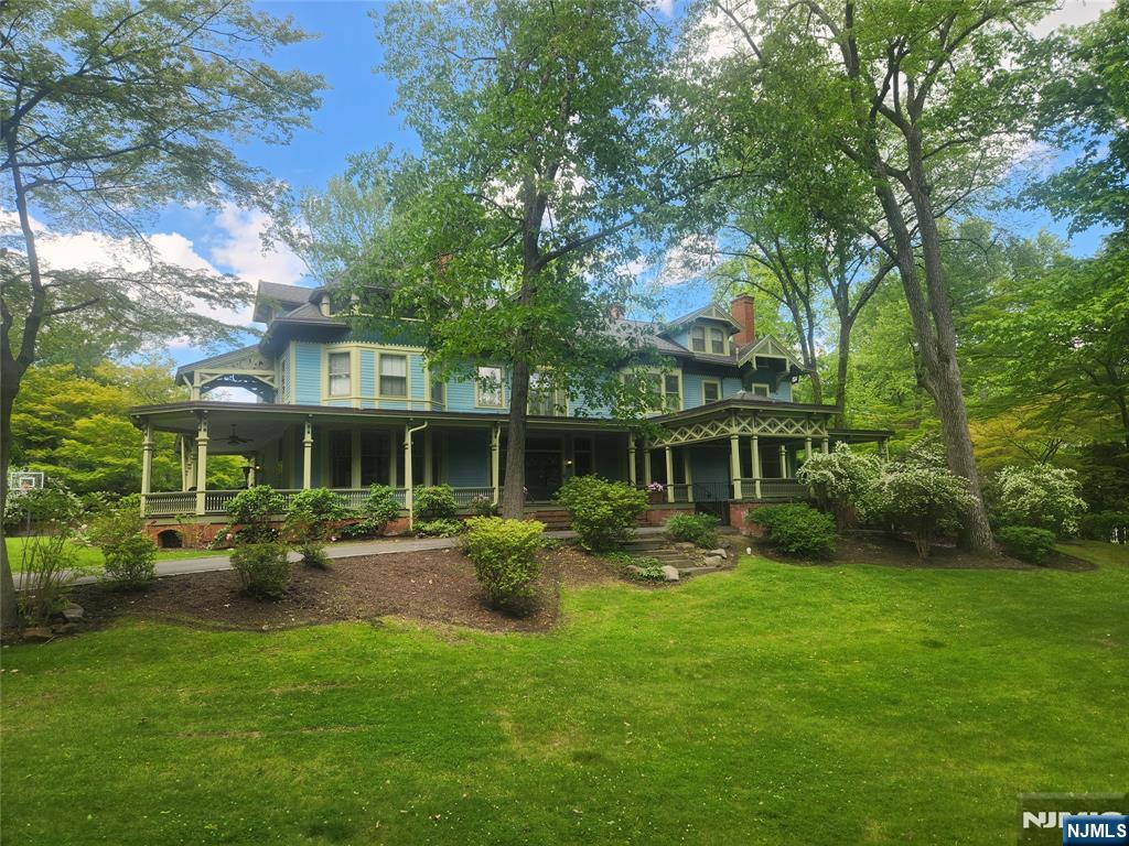 $5,850,000 Colonial