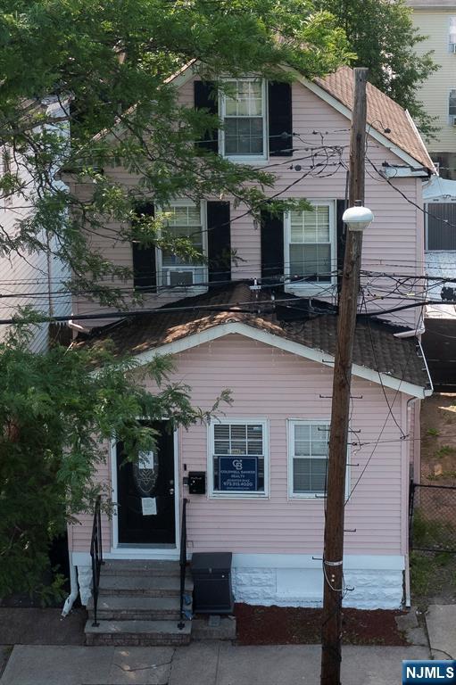 $340,000 Colonial