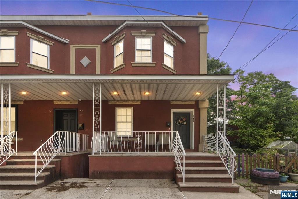 $400,000 Townhouse